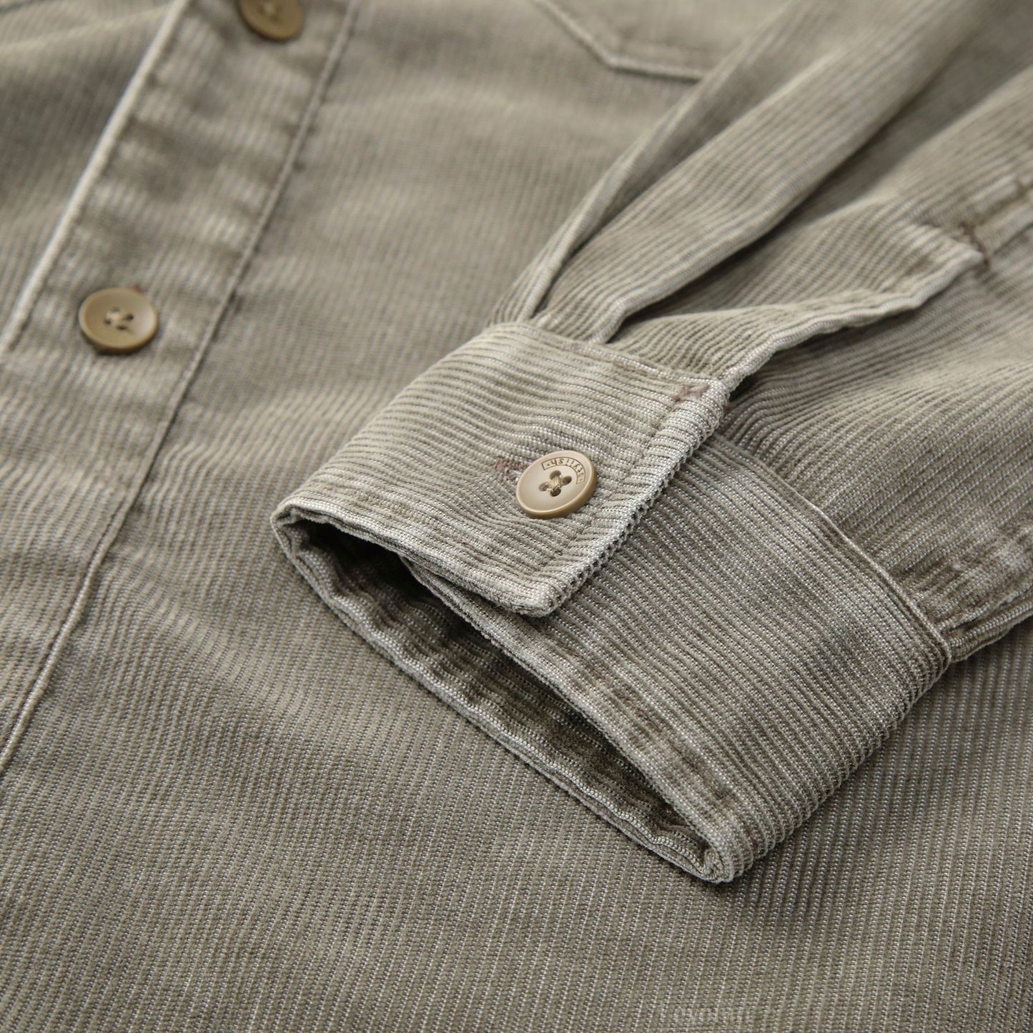 Men's Garrett Green Long Sleeve Corduroy Button Up Overshirt
