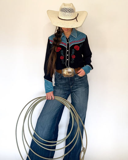 Women's Blue Valentine Embroidered Western Pearl Snap Shirt